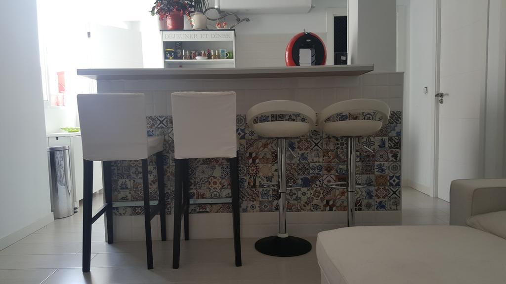 Oyo Guest House Duc De Gaeta Valencia Eksteriør billede